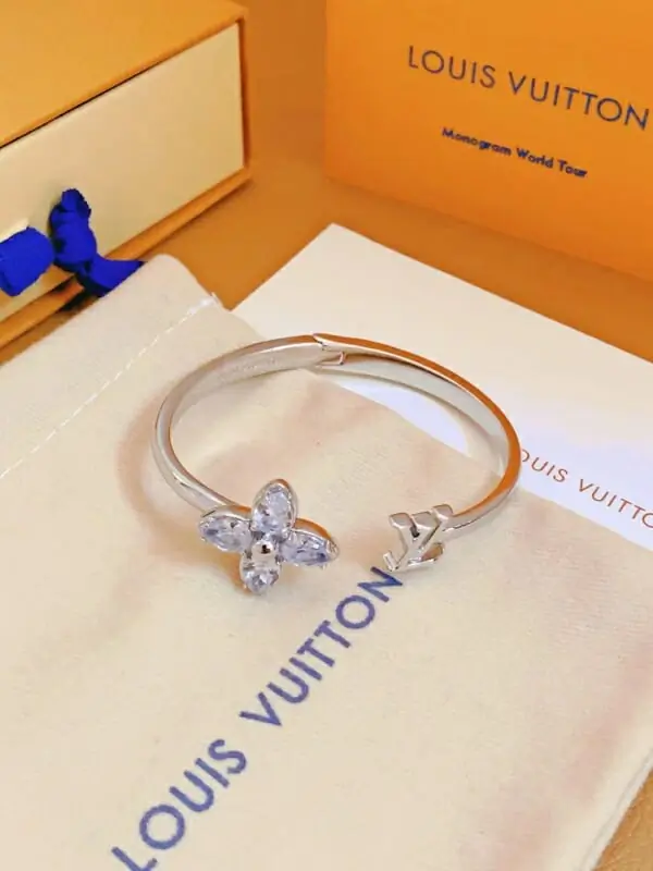 louis vuitton lv bracelets s_12517101